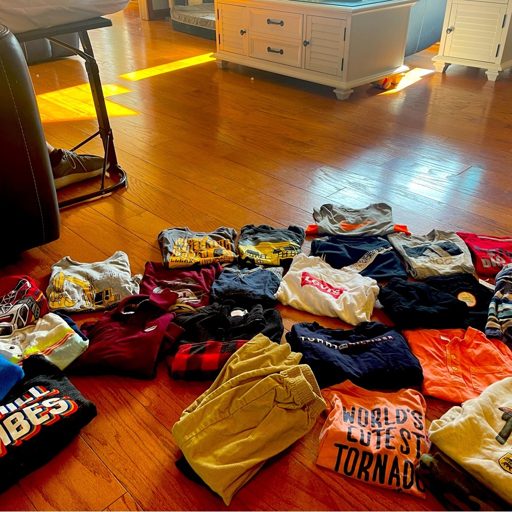 Mix of size 4T boys clothing. Some name brands